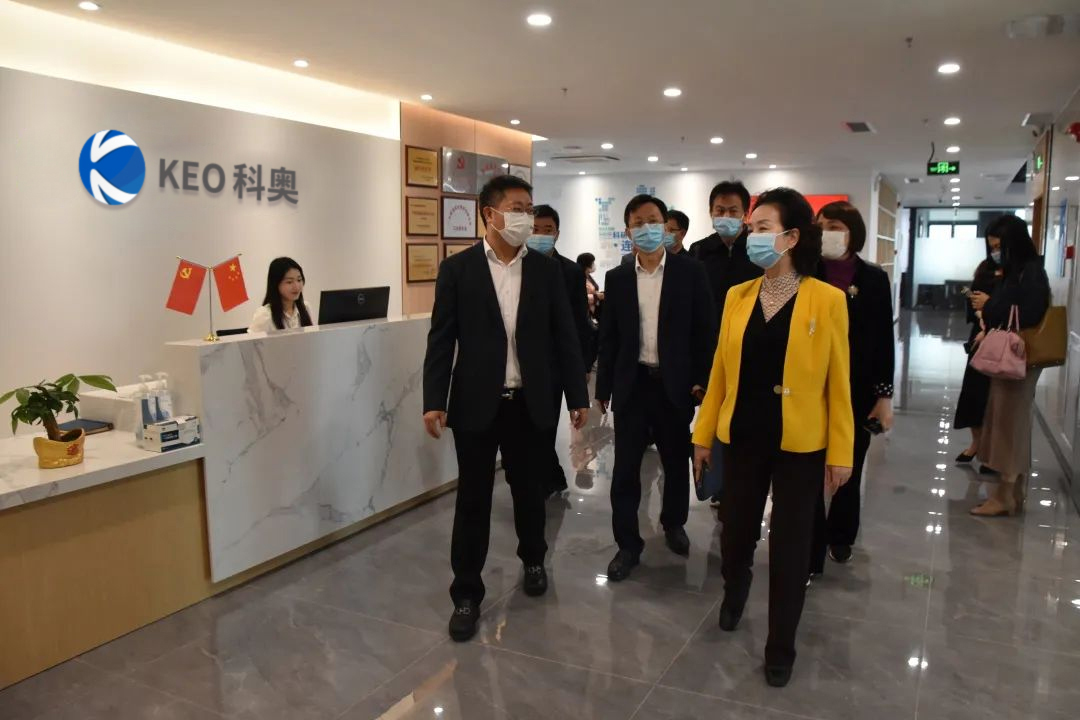 墙上QY千亿国际的字体需要P-.jpg